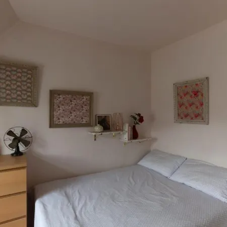 Charming 30M Apt With Wifi In The Heart Of Paris 아파트 *